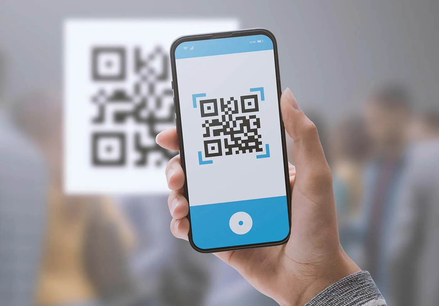 Escaneo de código QR para acceder a encuesta