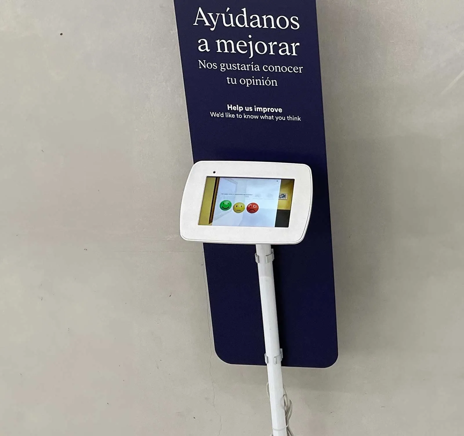 Totem o quiosco de encuestas